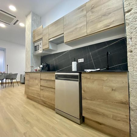 Pinzon Studios & Penthouse Alicante Bagian luar foto